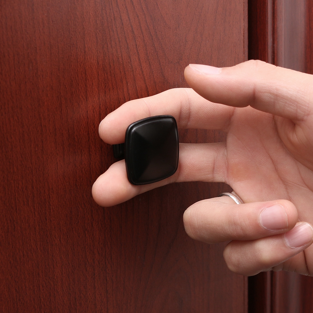 Tay nắm kéo cửa tủ bếp bằng chất liệu hợp kim nhôm