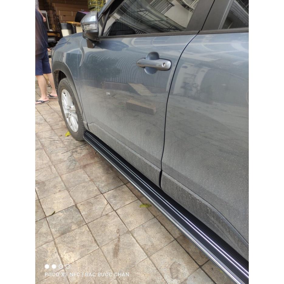 Bậc lên xuống, bệ bước chân ô tô cho Toyota Cross  - Marelyn Auto