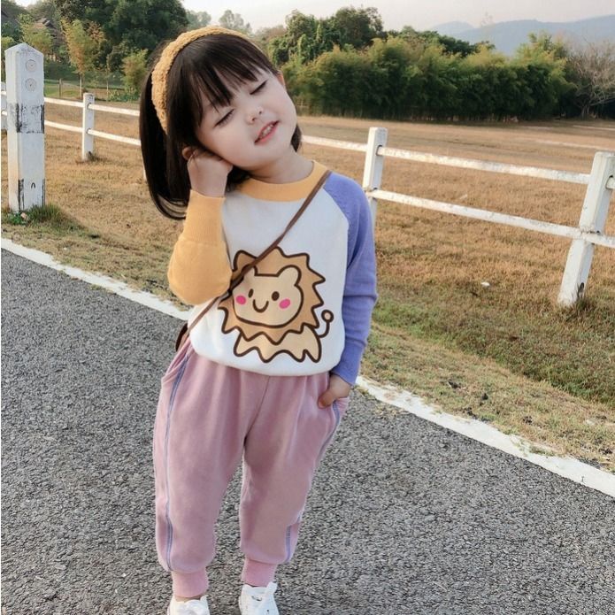 Áo Sweater Dệt Kim Mỏng Dáng Rộng In Hoạt Hình Thời Trang Thu Đông Cho Bé