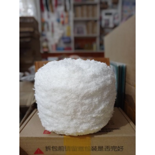 Cuộn Len xù trắng / Đỏ / Màu Len Lông cừu mềm 100g - nguyên liệu đan móc len sợi Handmade DIY - Bách hóa Na na
