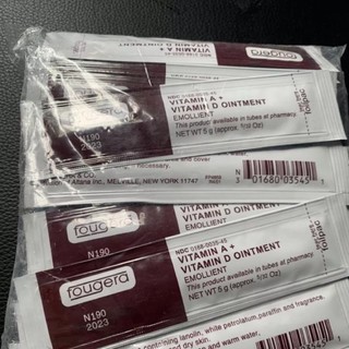 Dưỡng Vitamin AD sau phun xăm