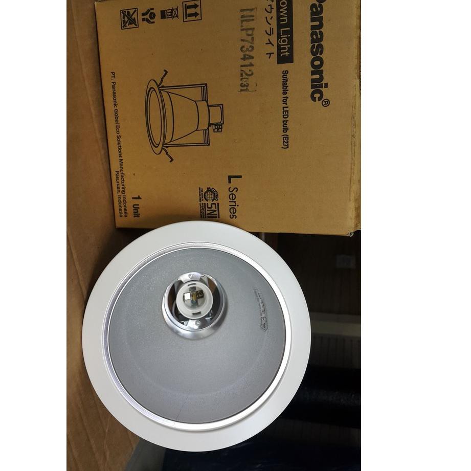 (hàng Mới Về) Phấn Trang Điểm Nice Panasonic Downlight 5 "nlp 73412 (trắng Sand) / Nlp 73410 (trắng Dove)..............