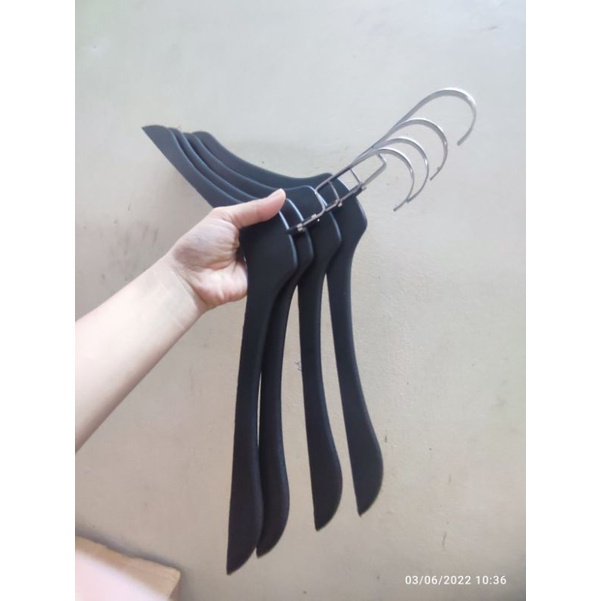 Móc treo quần áo nam nữ,mắc nhựa vai dẹt đầu móc vuông,phụ kiện cho shop thời trang