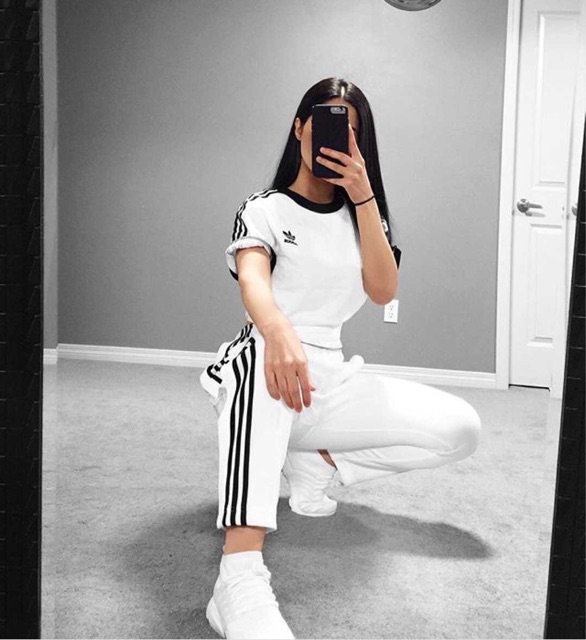 ÁO THUN ADIDAS SỌC ĐEN