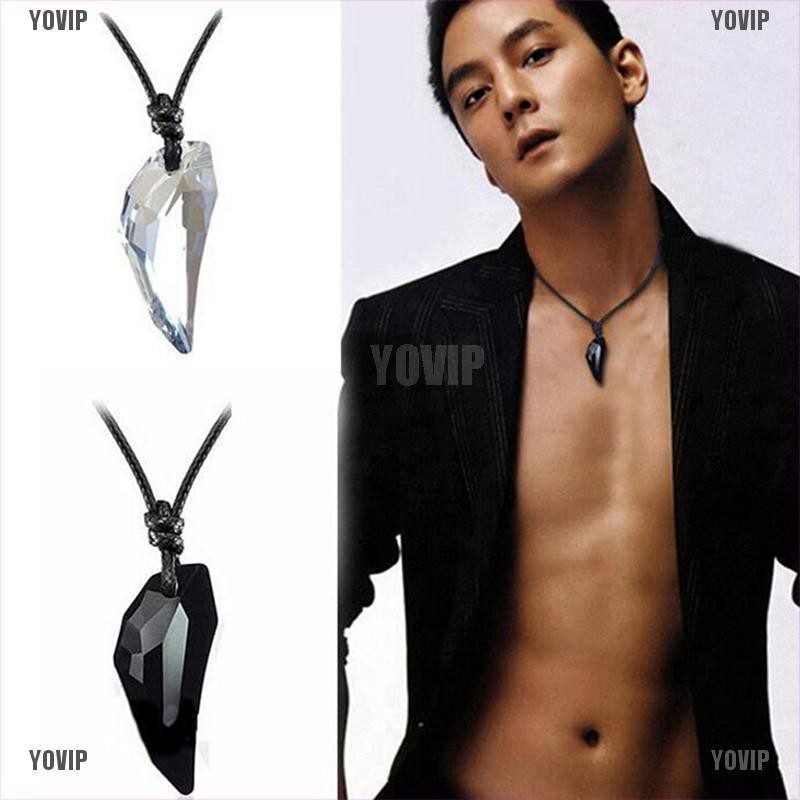 Dây chuyền mặt hình nanh sói bằng đá pha lê