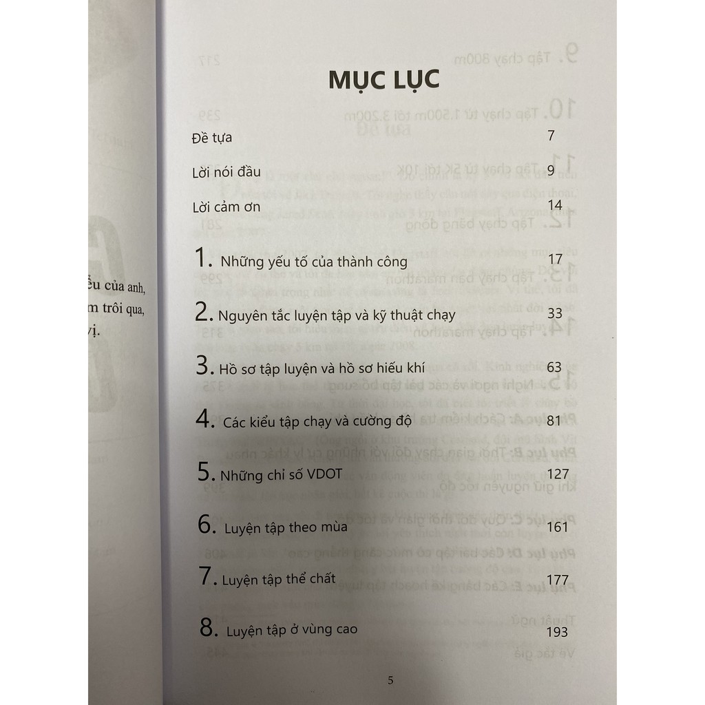 Sách - Combo Thể Thao - Chạy bộ - Công thức Chạy Bộ của Daniels +Cuộc Cách Mạng Trong Chạy Bộ - Pandabooks