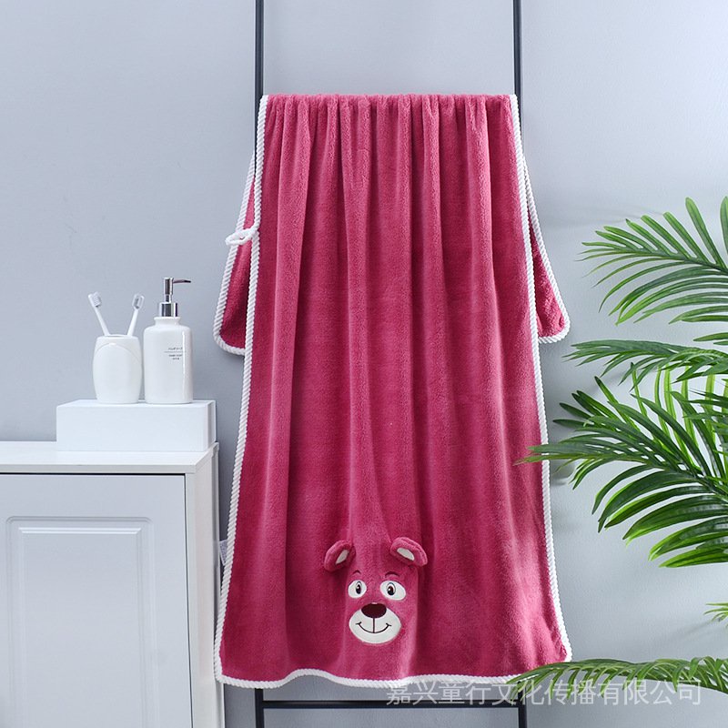Bộ 2 Khăn Tắm Lotso Vải Lông Cừu San Hô Dày Dặn Họa Tiết Gấu Hồng/Dâu Tây Dễ Thương Dùng Làm Quà Tặng