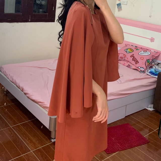 Thanh lý váy voan kèm áo choàng voan sang chảnh