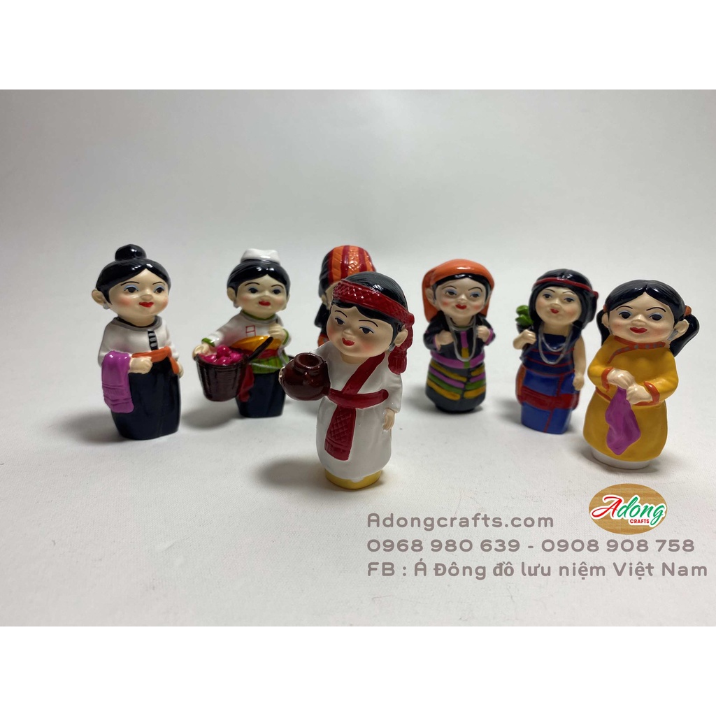 Bộ tượng 7 cô gái dân tộc Việt Nam khác nhau - mỗi  cô cao 7 cm. Quà lưu niệm trưng bày trang trí đặc sắc