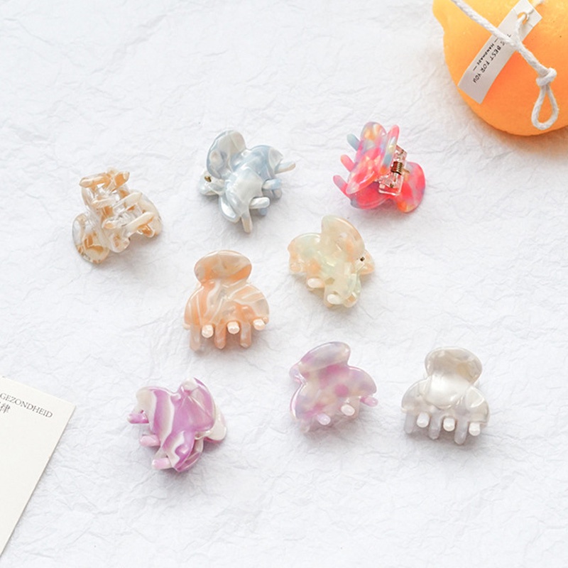 Kẹp tóc phong cách cổ điển xinh xắn cho nữ