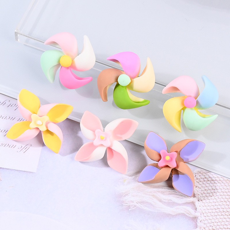 Charm (C369) slime/ Dụng Cụ Charm Trang Trí [Ko Keo &amp; Nút] Hình Chong Chóng Nhiều Màu Sắc