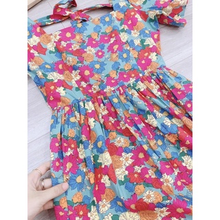 Váy thô hoa cổ vuông