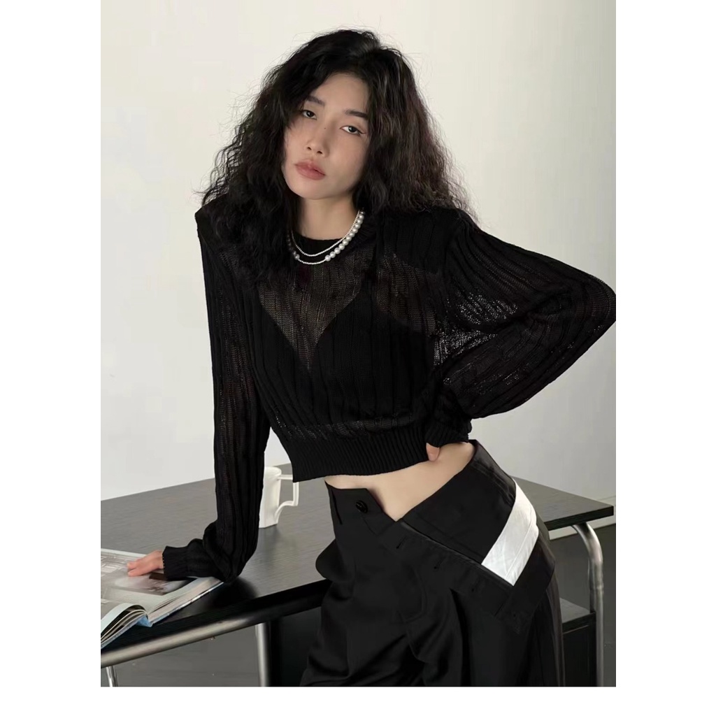 Áo len dệt kim kumikumi tay dài cổ tròn khoét lỗ gợi cảm phong cách Hàn Quốc cho nữ
