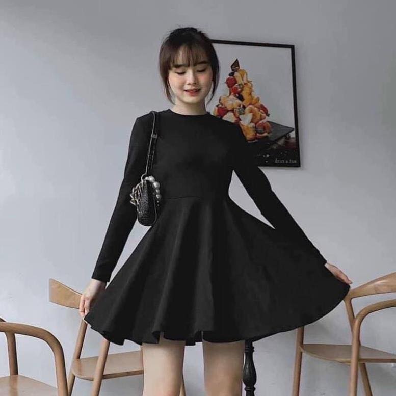 Váy đen trơn dáng xòe