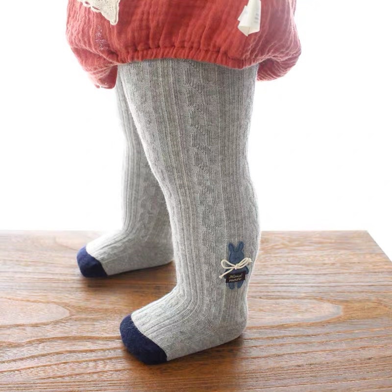 Quần tất đính thỏ siêu đẹp cho bé gái