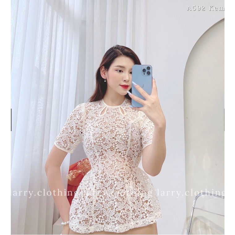 Áo nữ thiết kế chất ren xuyên thấu tay lỡ chiết eo phong cách gợi cảm thời trang thiết kế Larry Clothing A592