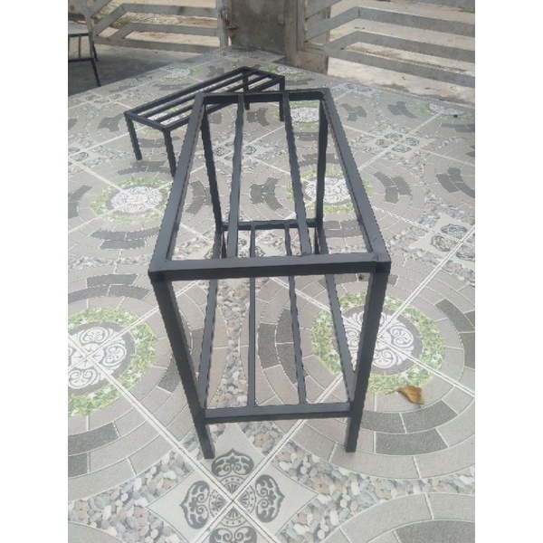 Kệ thép 2 tầng. Cao 50cm. Dài 70cm. Rộng 30cm.2 nan phụ.khung hộp thép 20mmx20mm