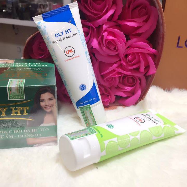 Sữa rửa mặt ngừa mụn trắng da tinh chất dưa leo OLY HT 70ml chính hãng Long Phụng Khang | BigBuy360 - bigbuy360.vn