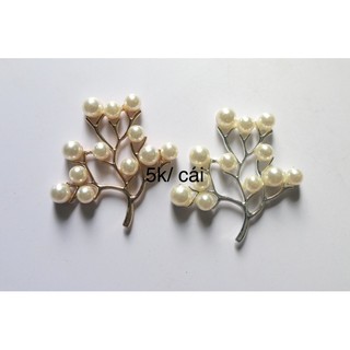 Cành phụ kiện cài áo 2
