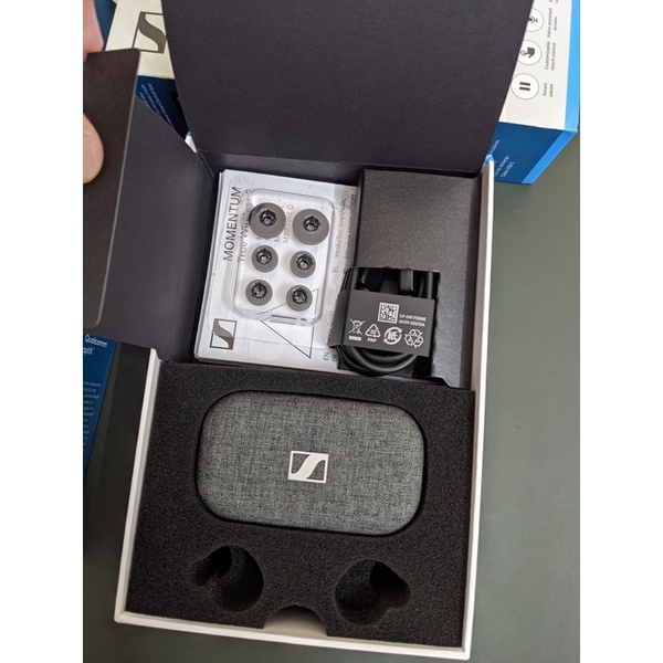 TAI NGHE SENNHEISER MOMENTUM TRUE WIRELESS 2