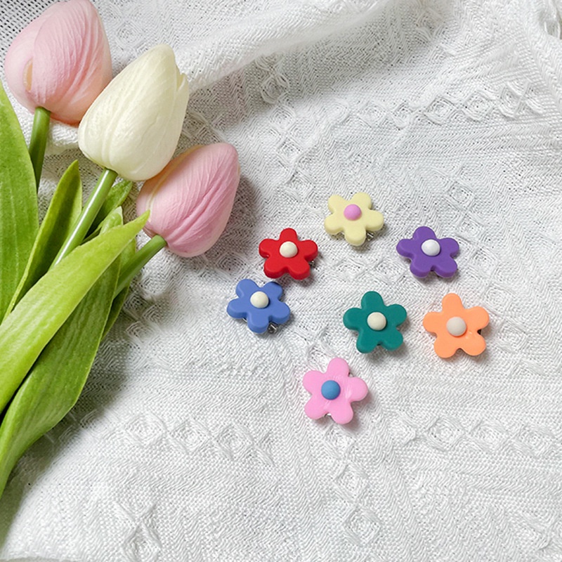 Huy hiệu cài áo hình bông hoa màu sắc