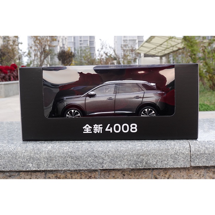 Mô hình xe Peugeot 4008 1:18