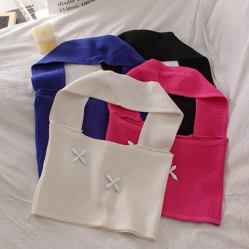 Áo quây len nữ cổ yếm mặc được nhiều kiểu kèm tag cài hoa