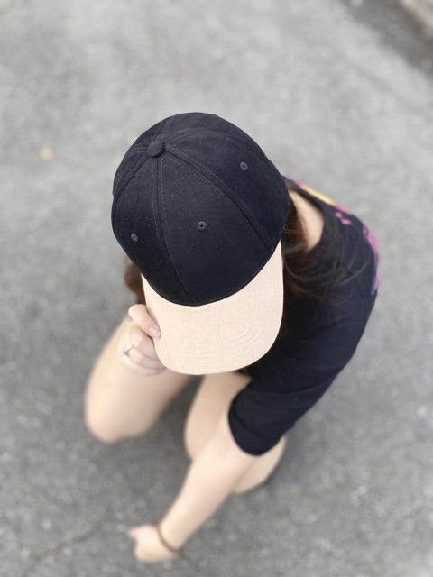 Nón kết Basic đen kem