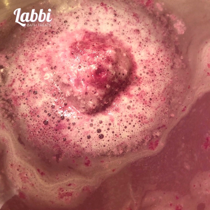 PEONY [Labbi] Bath bomb / Viên sủi bồn tắm / Bom tắm