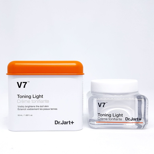 Kem Dưỡng Trắng Và Tái Tạo Da V7 TONING LIGHT Hàn Quốc [MẪU MỚI][Coco Shop]