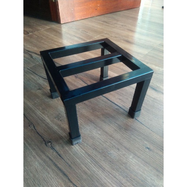 Kệ Vuông kê chậu hoa, cây cảnh kích thước 20cmx20cm. cao 20cm. hộp sắt 20*20mm