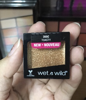 Nhũ mắt gel Wet n Wild