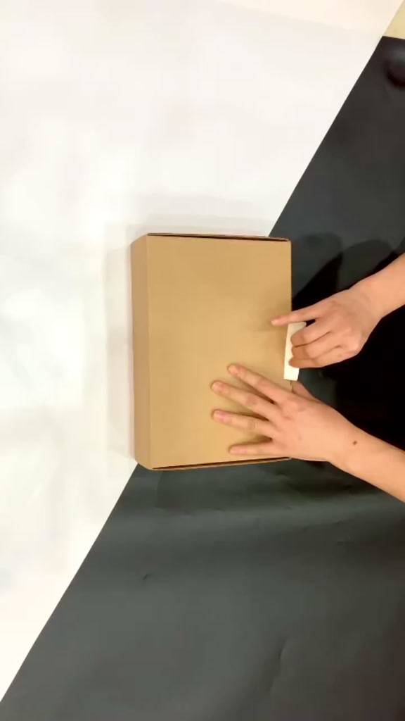 Áo thun LV 02 in chữ Luois.Vuitton LV Decal Trắng Đen tay lỡ form rộng Vải Cotton dành cho nam nữ | BigBuy360 - bigbuy360.vn