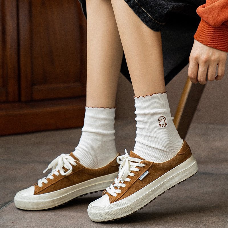 [Mã 12FASHIONSALE1 giảm 10K đơn 50K] Tất cổ sóng thêu chú cún con 2021 | BigBuy360 - bigbuy360.vn