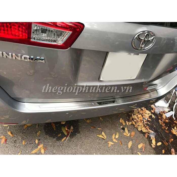 [Mã LIFEAU5SALE giảm 20k đơn 50k] Ốp chống trầy cốp Trong + ngoài Toyota Innova 2017-2019 chất liệu INOX
