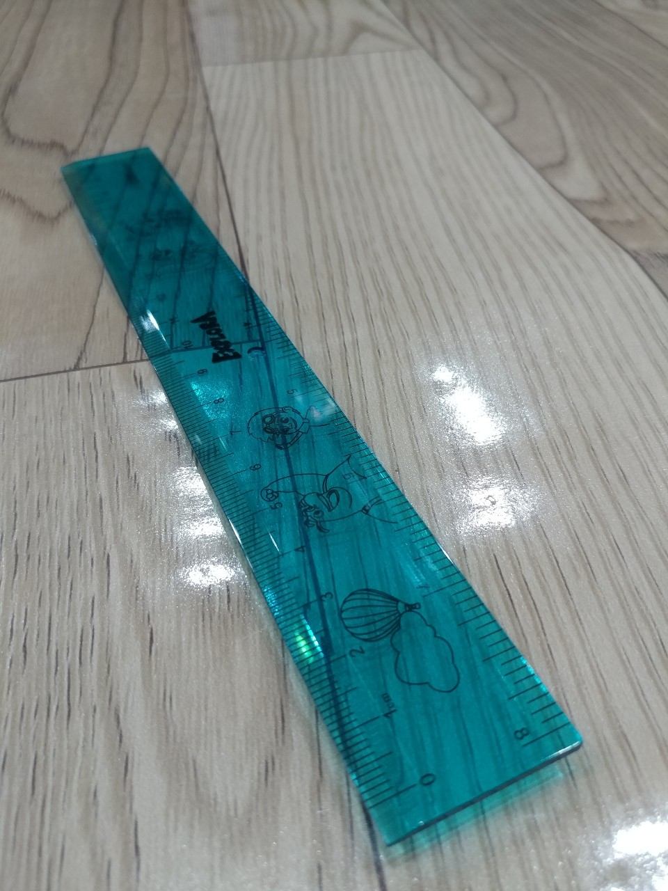 Thước Kẻ 20cm - Deli G01302 - Màu Xanh - Deli