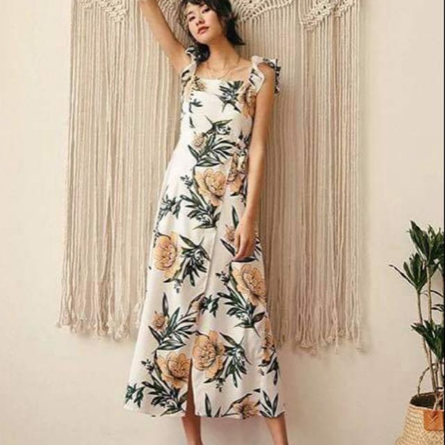Đầm maxi hoa cut out phía sau quyến rũ