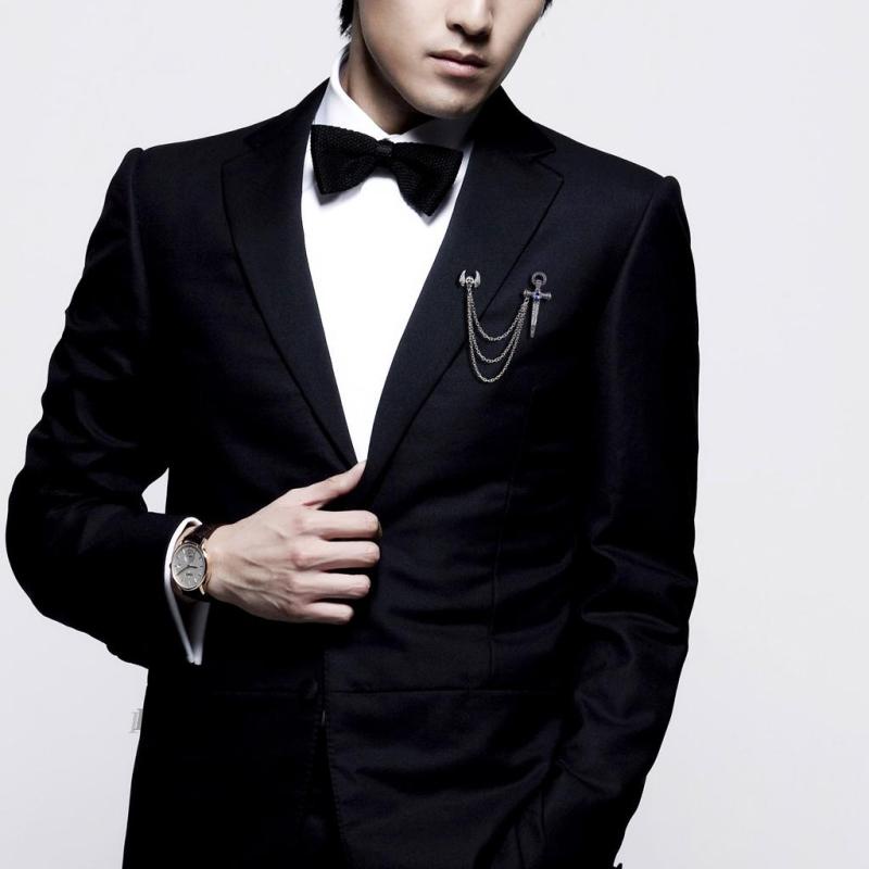 [Fenteer1] Trâm Cài Áo Nam Hình Đầu Lâu Pha Lê Tua Rua Phong Cách Punk