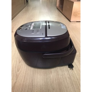 Nồi cơm điện Nhật- Tiger áp suất 2 bi 1 lít
