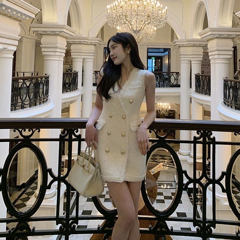 Đầm không tay cổ V màu trắng dáng ôm có nút thời trang đi tiệc cho nữ