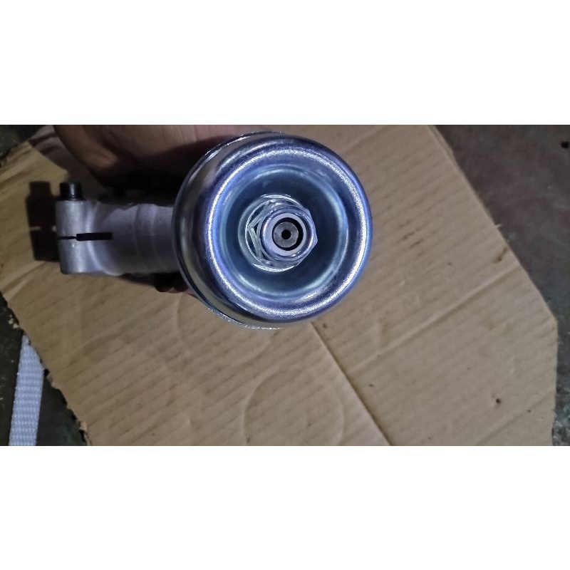 Đầu bò máy cắt  cỏ husqvana 143/541