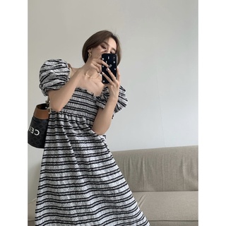 Váy dài kẻ ngang tay bồng