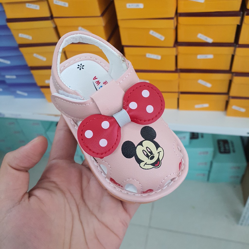 Giày sandal bé gái💝 FREESHIP💝 Sandal bé gái tập đi hình Mickey đế chống trơn trượt có còi chất da PU siêu mềm A1