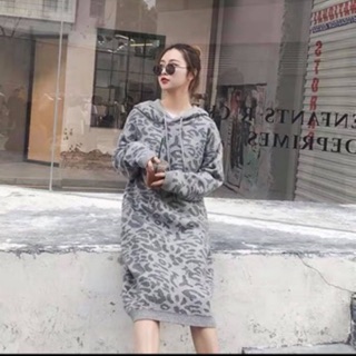 Đầm len khách chọn trên live