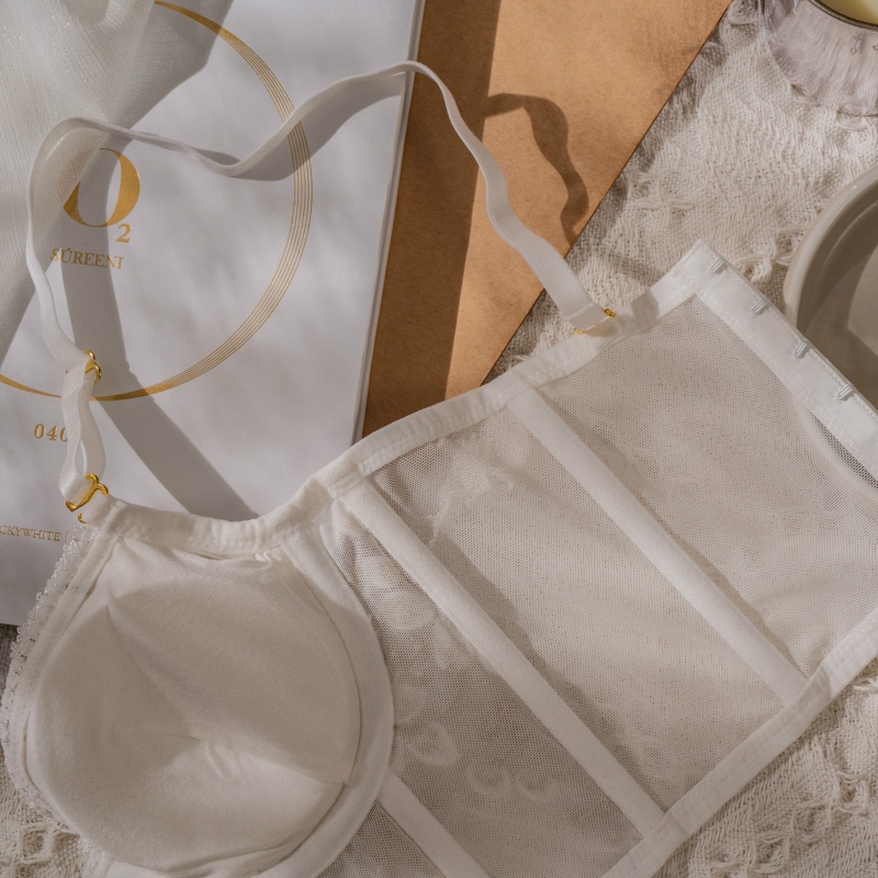 Áo Ngực Và Quần Lót Lọt Khe Quyến Rũ Cho Nữ