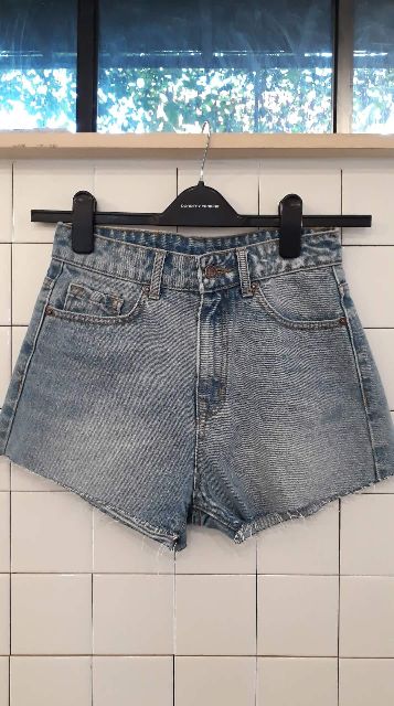 Quần short jeans chất cotton