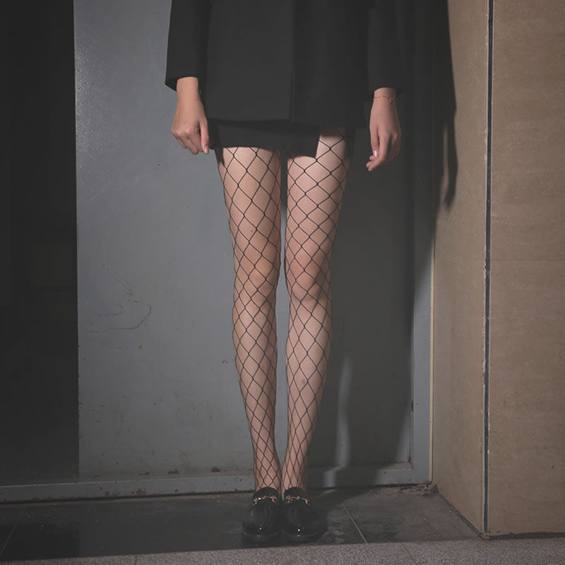 Quần Tất Ren Mỏng Ôm Sát Cao Đến Đùi Màu Trắng Đen Hình Mặt Trăng Dễ Thương Dành Cho Nữ