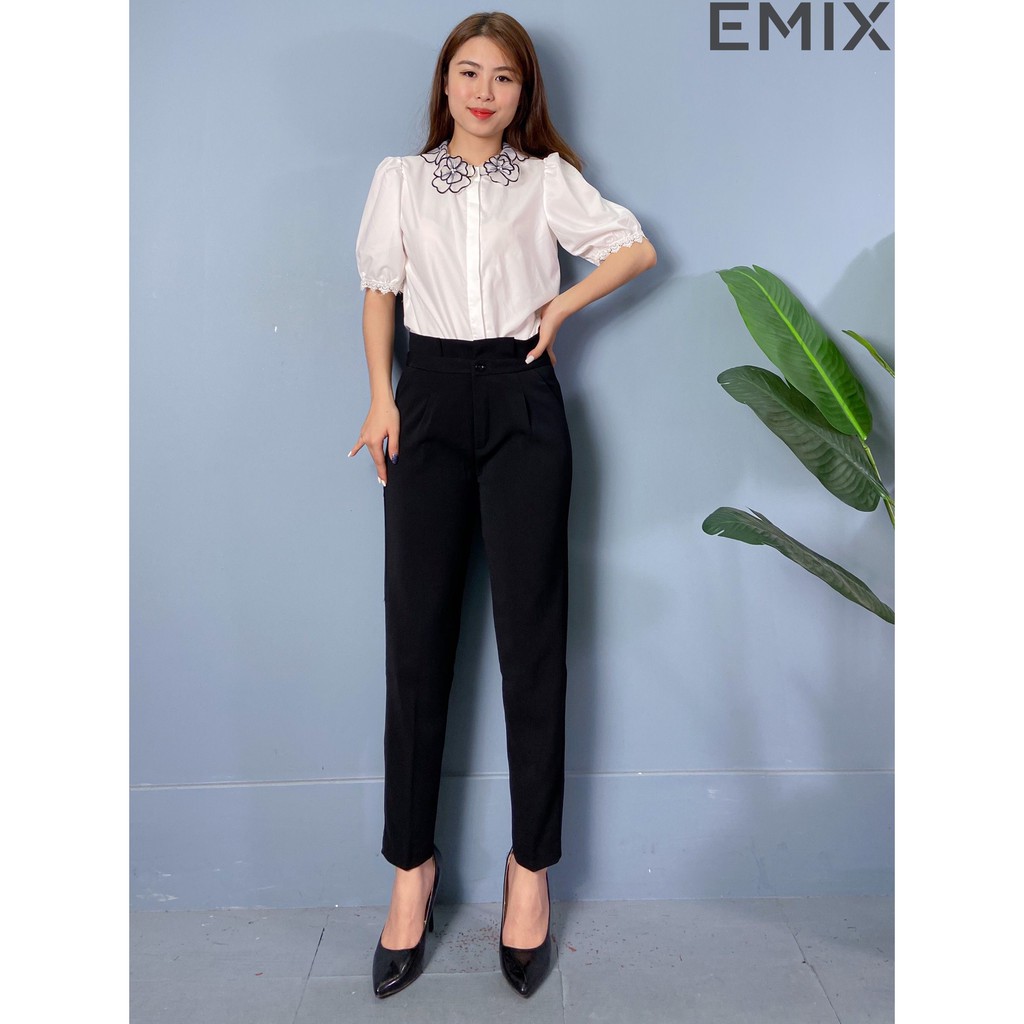 Áo sơ mi công sở hoa hồng đính ngọc EMIX (màu trắng), cổ hoa, dáng dài, thêu, form rộng, vải lụa, mềm mại, không nhăn