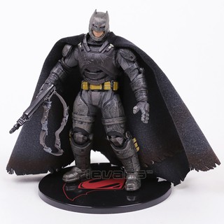 Mô hình Batman Armor Mezco Toyz