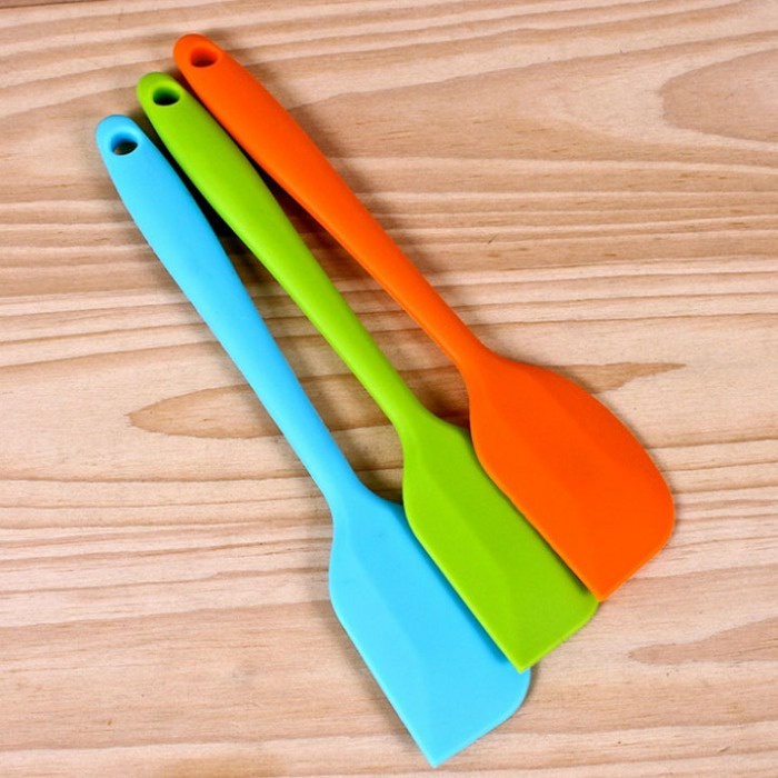 Phới Trộn Bột Làm Bánh Silicon 21cm [Phụ Kiện Làm Bánh]